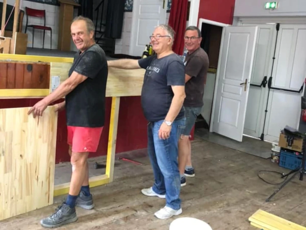 Bénévoles 3 vieux papys