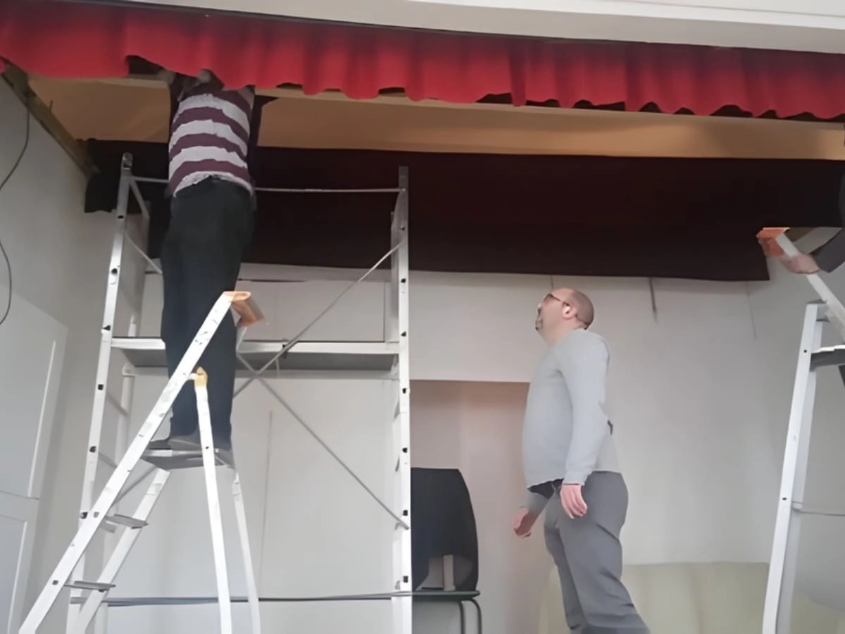 Bénévoles et travaux salle St Maurice 5