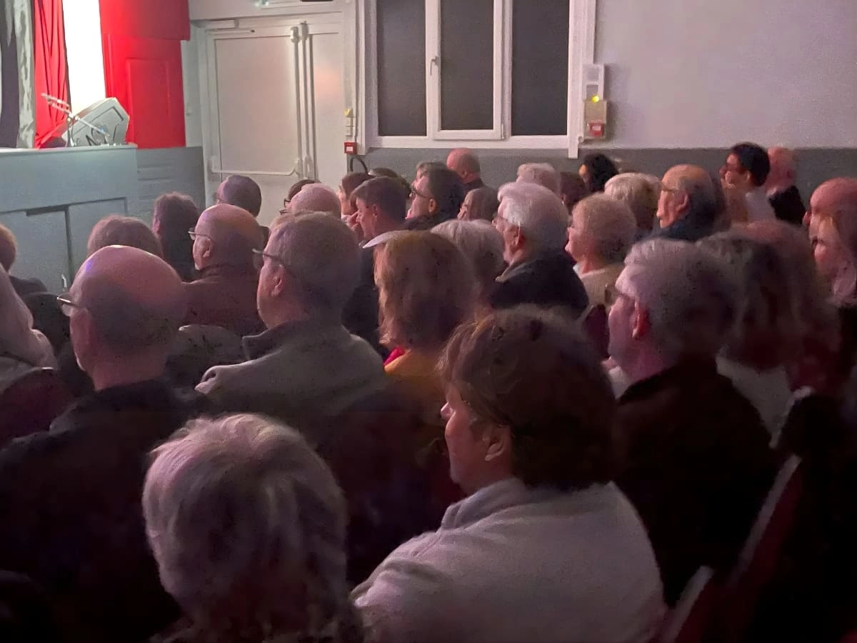 Public pendant représentations